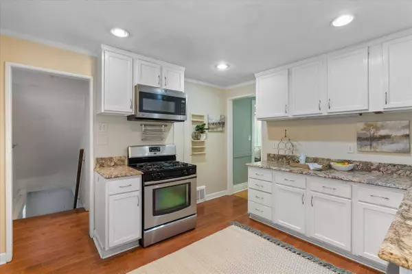 3838 N Maryland, Milwaukee, WI 53211