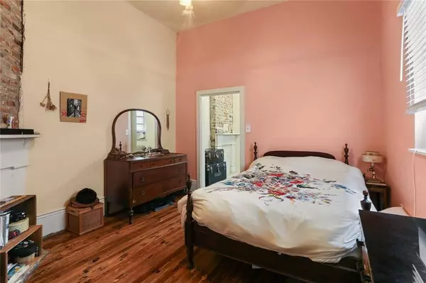 5721 23 ROYAL ST, New Orleans, LA 70117