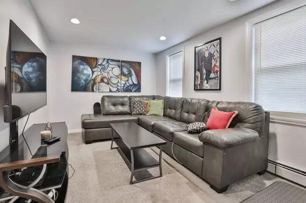 27 Mulberry ST, Nashua, NH 03060