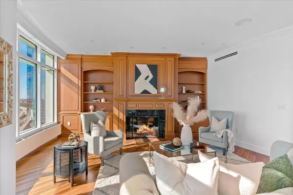 825 N Prospect Unit 2301, Milwaukee, WI 53202