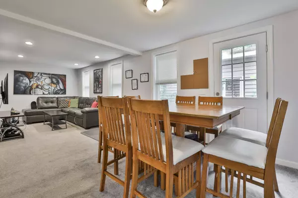 27 Mulberry ST, Nashua, NH 03060