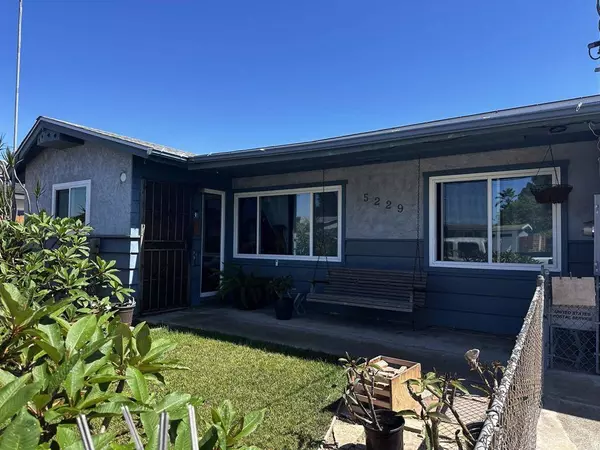 5229 Triana ST, San Diego, CA 92117