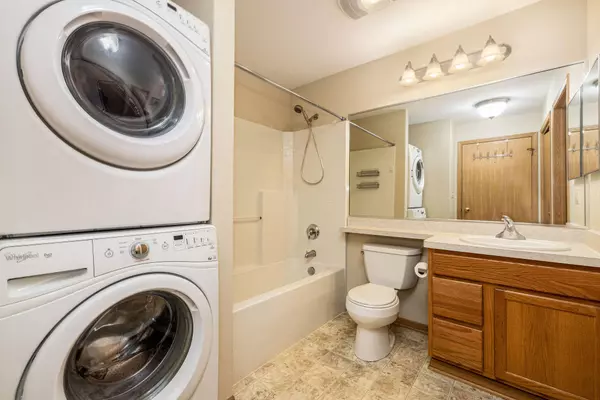 6180 Walnut Unit 84, Cudahy, WI 53110