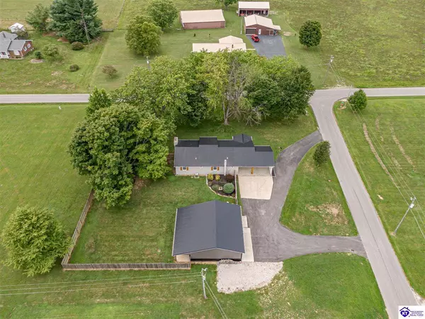 704 Ferrill Hill Road, Buffalo, KY 42716