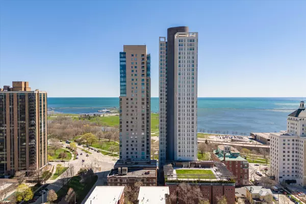 825 N Prospect Unit 2301, Milwaukee, WI 53202