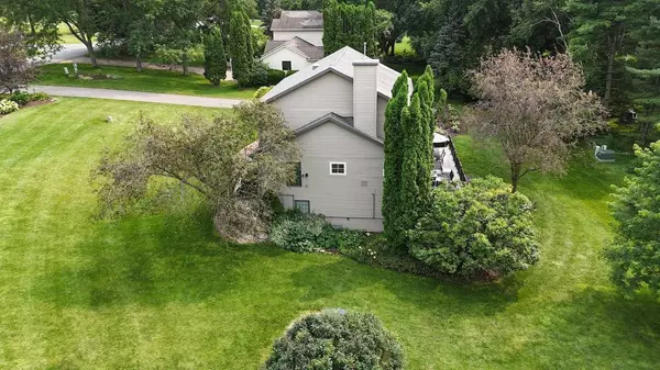 3647 Vickiann Street, Verona, WI 53593