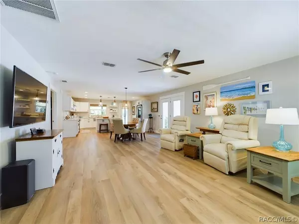 7084 S Denhoff PT, Lecanto, FL 34461