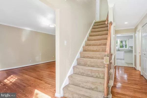 12563 CAVALIER DR, Woodbridge, VA 22192