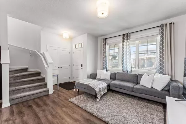 135 Ellen RD, Crossfield, AB T0S 0M0