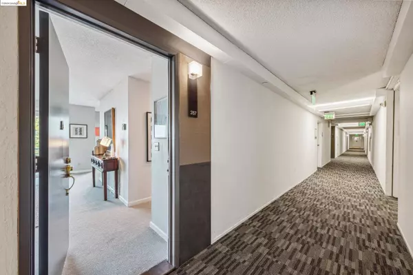 2 Admiral Dr #B287, Emeryville, CA 94608