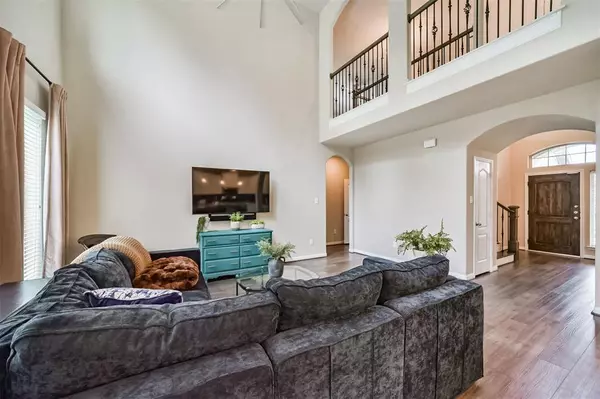 2667 Cedar Path LN, Conroe, TX 77385