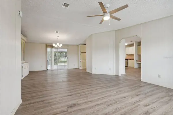 102 THORNHILL ESTATES DR S, Winter Haven, FL 33880