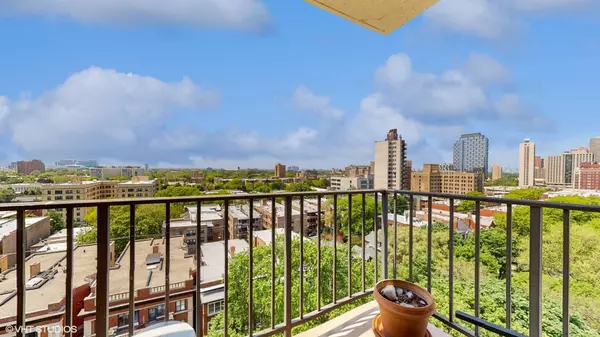 5471 S Hyde Park BLVD #12B, Chicago, IL 60615