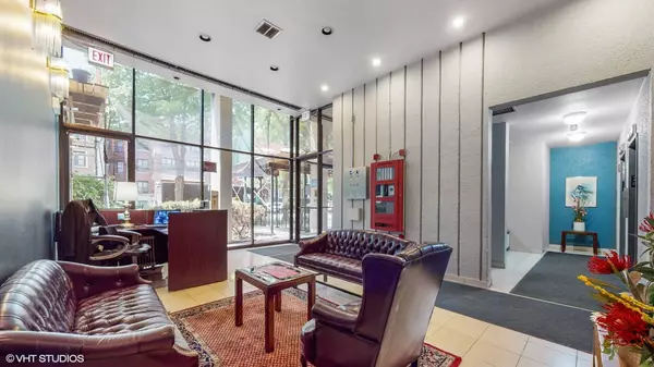 5471 S Hyde Park BLVD #12B, Chicago, IL 60615