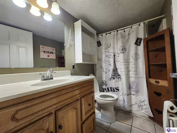 1770 Hodgenville Road, Elizabethtown, KY 42701