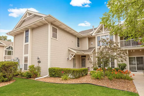 6180 Walnut Unit 84, Cudahy, WI 53110