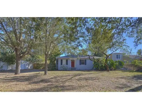 3608 E TAMPA CIR, Tampa, FL 33629