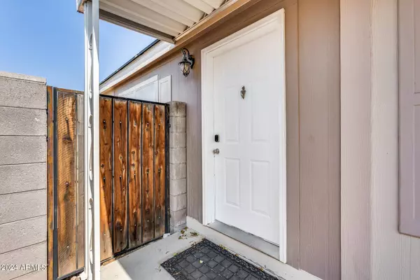 8601 N 103RD Avenue #110, Peoria, AZ 85345