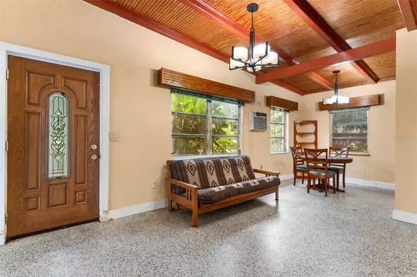 5417 18TH AVE S, Gulfport, FL 33707