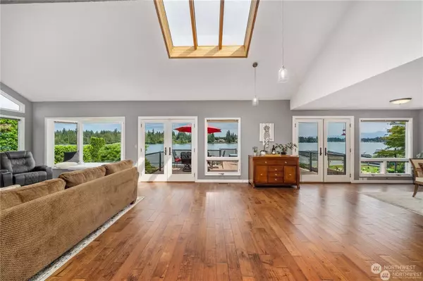 4912 197th AVE E, Bonney Lake, WA 98391