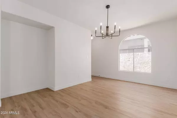 281 N BROOKSIDE Street, Chandler, AZ 85225