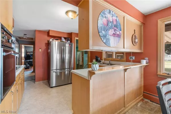 433 Park AVE NE, Bolivar, OH 44612