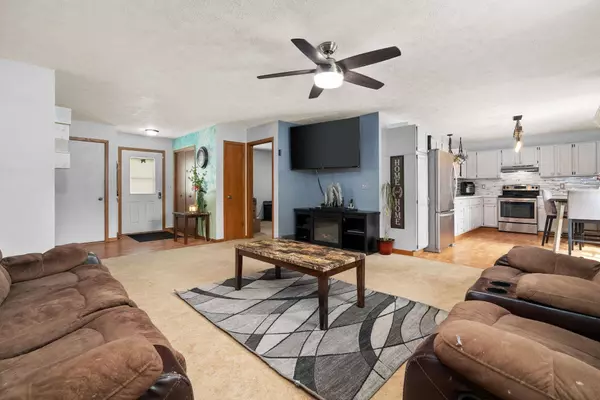 1307 Commonwealth Drive, Fort Atkinson, WI 53538