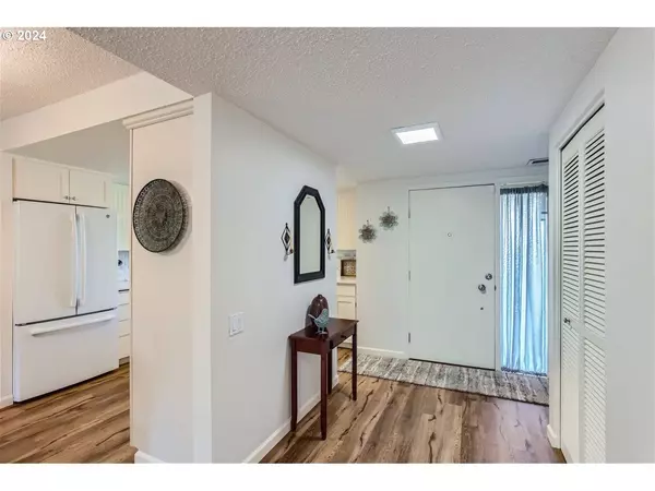 16855 SW 129TH AVE, Portland, OR 97224