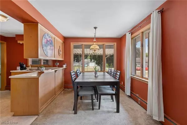 433 Park AVE NE, Bolivar, OH 44612