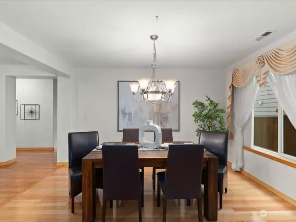 5811 120th PL SE, Snohomish, WA 98296