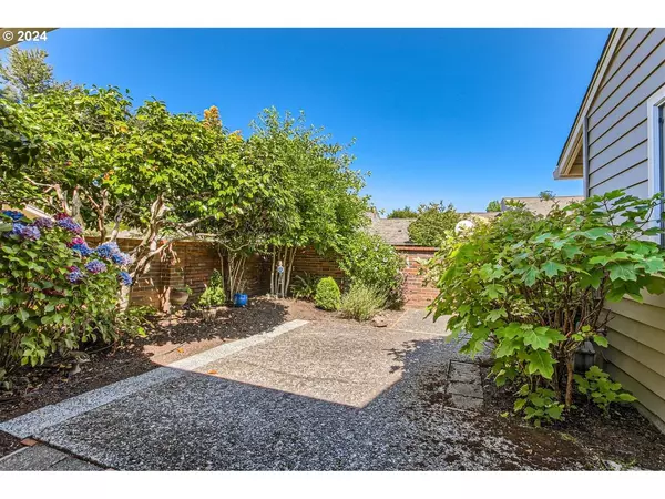 16855 SW 129TH AVE, Portland, OR 97224