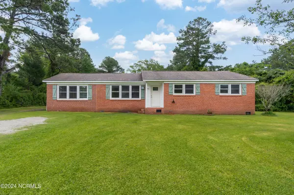 244 Old 30 Road, Jacksonville, NC 28546