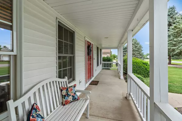 7213 Deerwood TRL, Mchenry, IL 60050