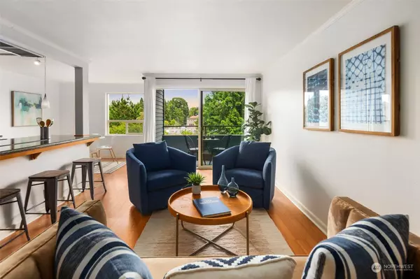 3200 W Commodore WAY #106, Seattle, WA 98199