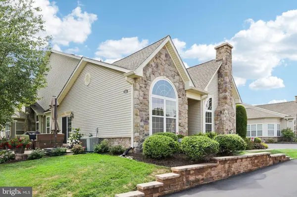 235 SHADY BROOK DR #153, Langhorne, PA 19047