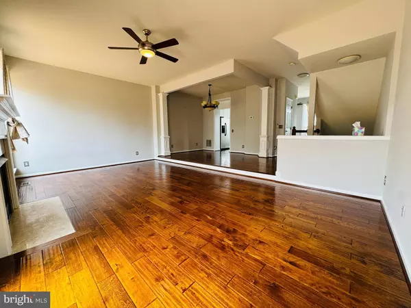 45627 WATERLOO STATION SQ, Sterling, VA 20166