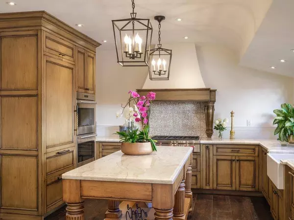 703 Ocean AVE, Monterey, CA 93940