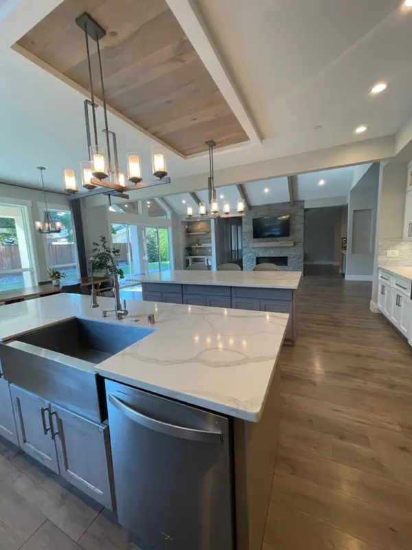 6871 Grant Ave, Carmichael, CA 95608