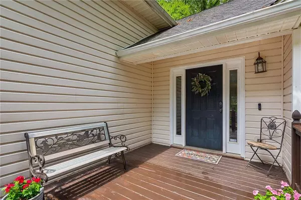 550 Ridgeview DR, Gainesville, GA 30501