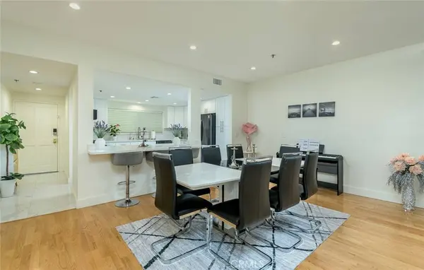 2706 Honolulu AVE #110, Montrose, CA 91020