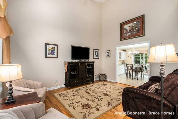 9096 Costner SE Drive, Caledonia, MI 49316