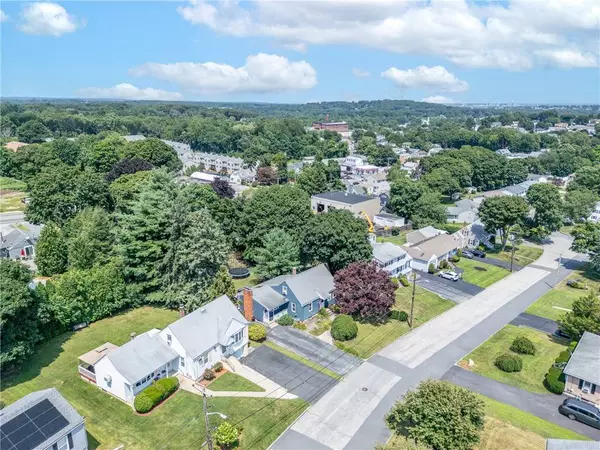 59 Westfield DR, Cranston, RI 02920