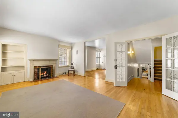 104 GARDEN ST, Mount Holly, NJ 08060