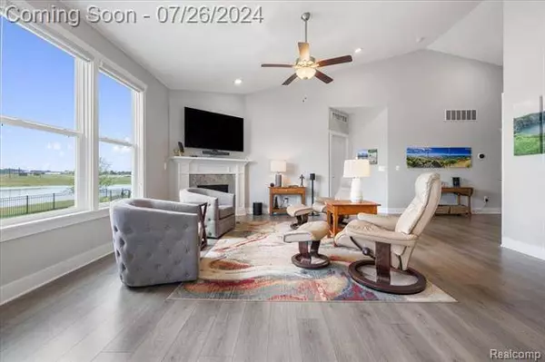 458 Trestle Drive, Howell, MI 48843