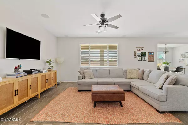 17811 W LILAC Street, Goodyear, AZ 85338