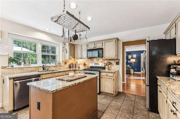 11180 Sea Lilly DR, Johns Creek, GA 30022