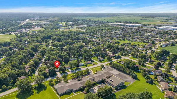 200 Kingston DR, New Lenox, IL 60451