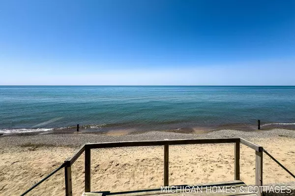 1448 71st Street, Fennville, MI 49408