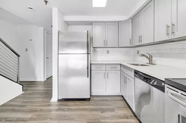 25 Grand Street #APT 232, Norwalk, CT 06851