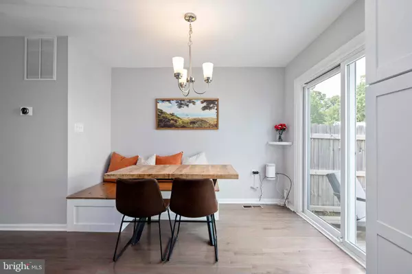 3050 SEMINOLE RD, Woodbridge, VA 22192